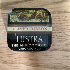 Lustra Beaver Typewriter Ribbon Tin